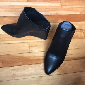 VINCE Vail Wedge Mule